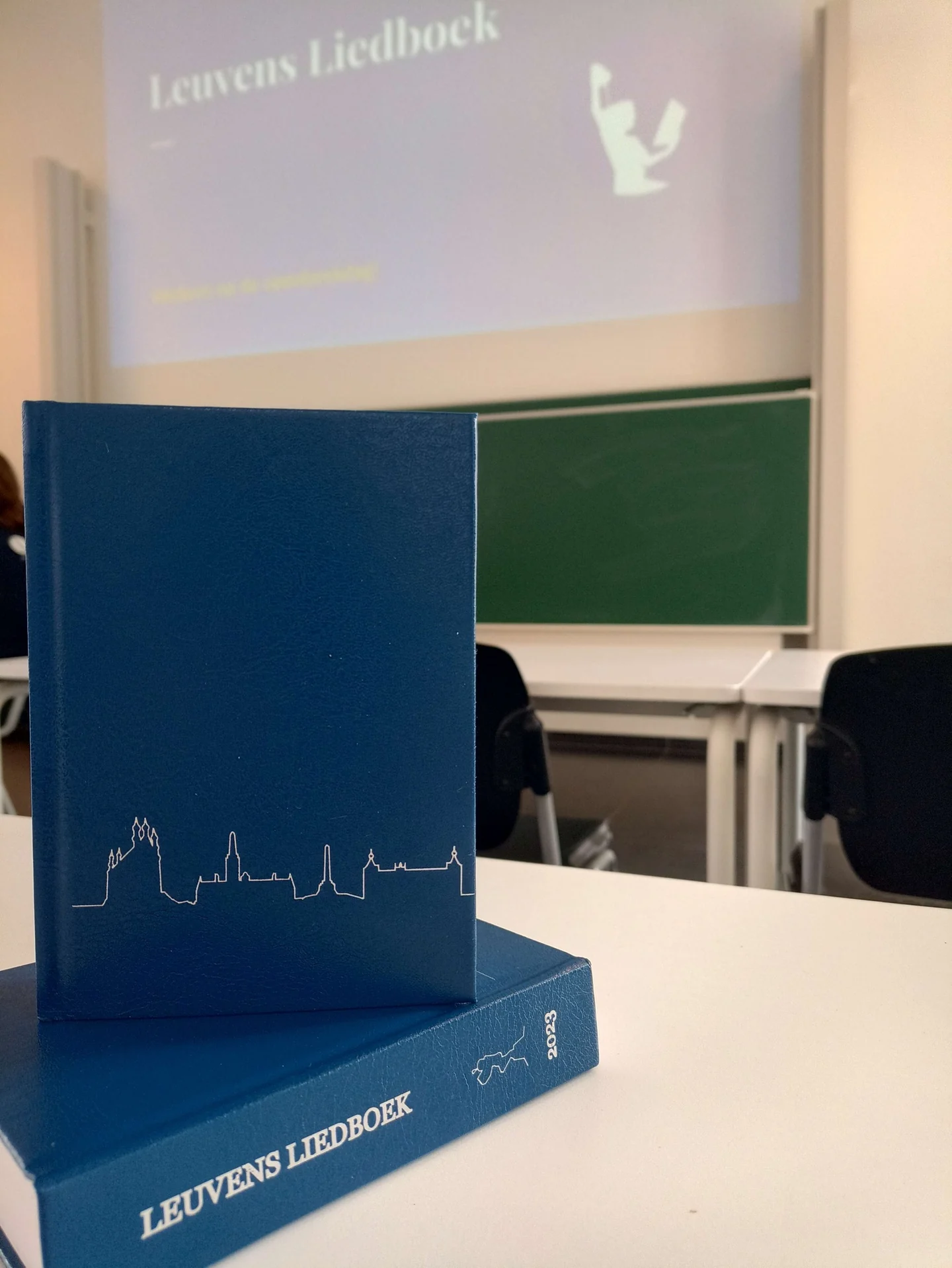 Studenten in gesprek op de Openboekdag